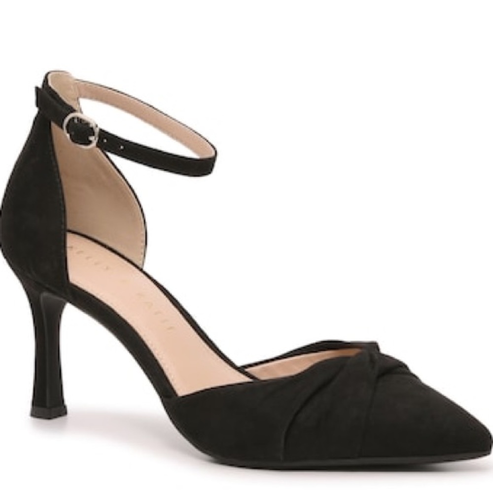 COPY - NWOT Kelly & Katie Black Suede Pumps